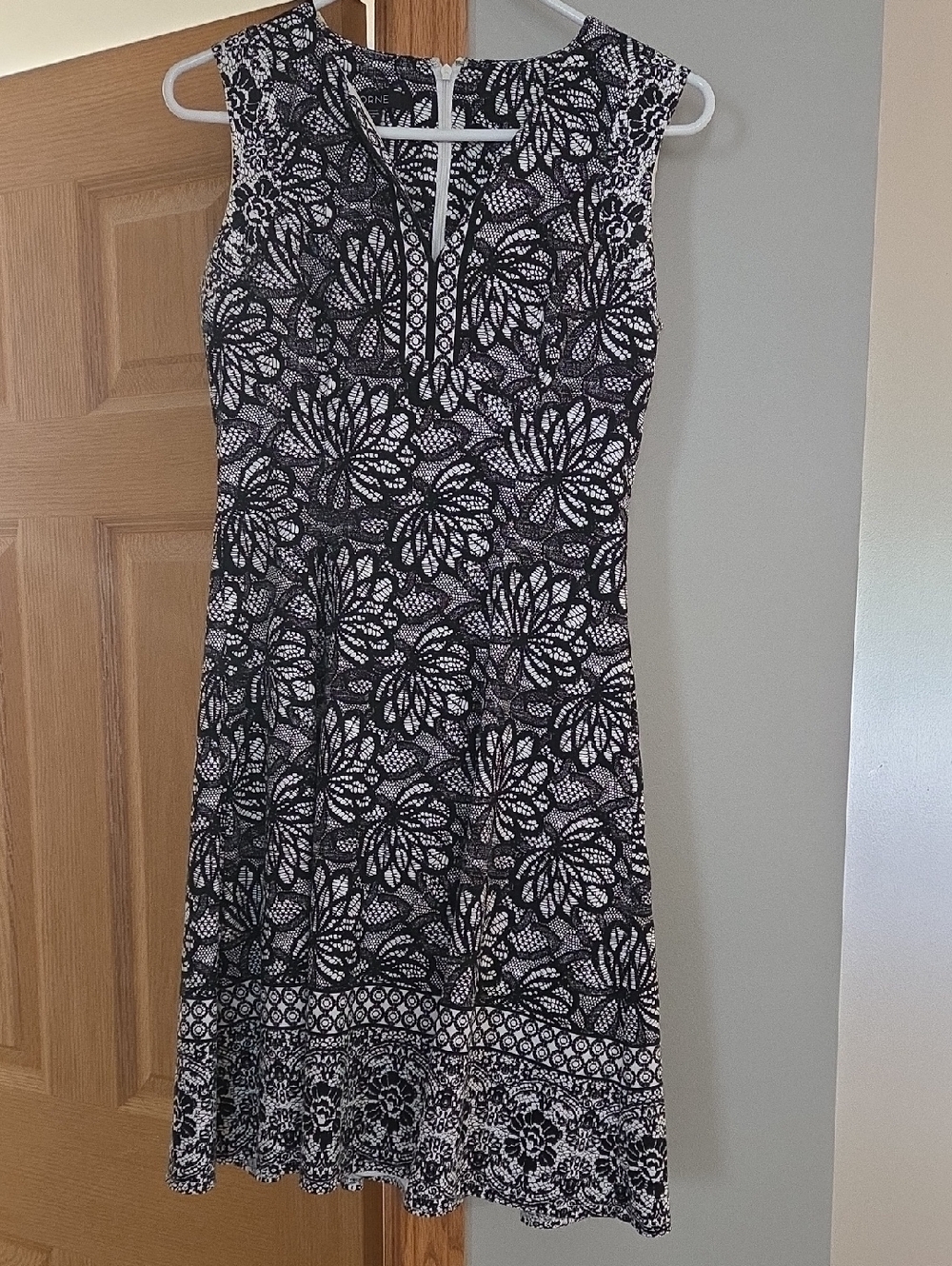 Black and White Floral Sleeveless A-Line Dress